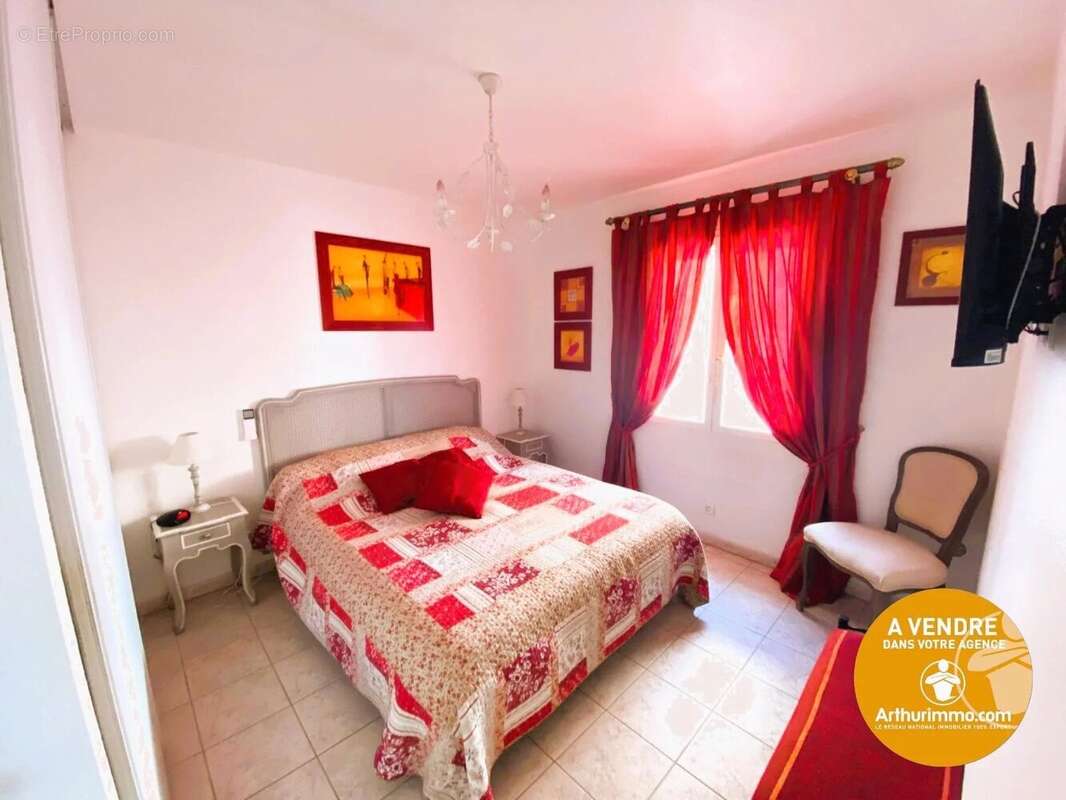 Maison à BORMES-LES-MIMOSAS