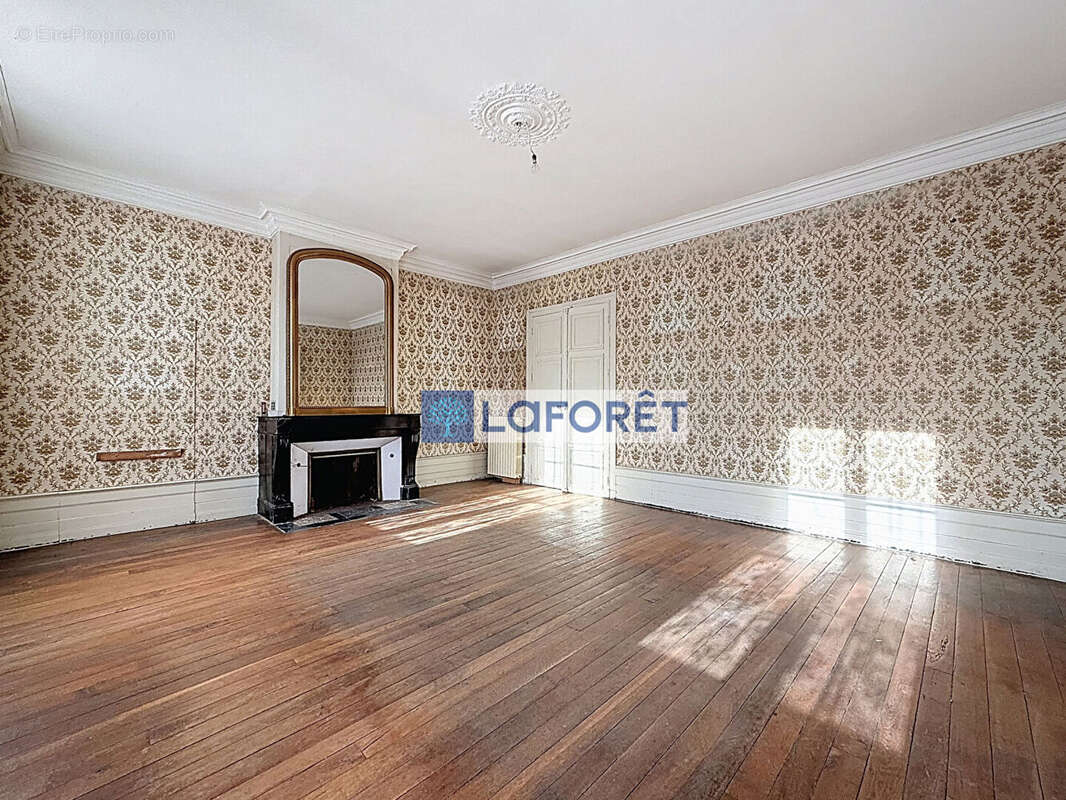 Maison à ECLARON-BRAUCOURT-SAINTE-LIVIERE