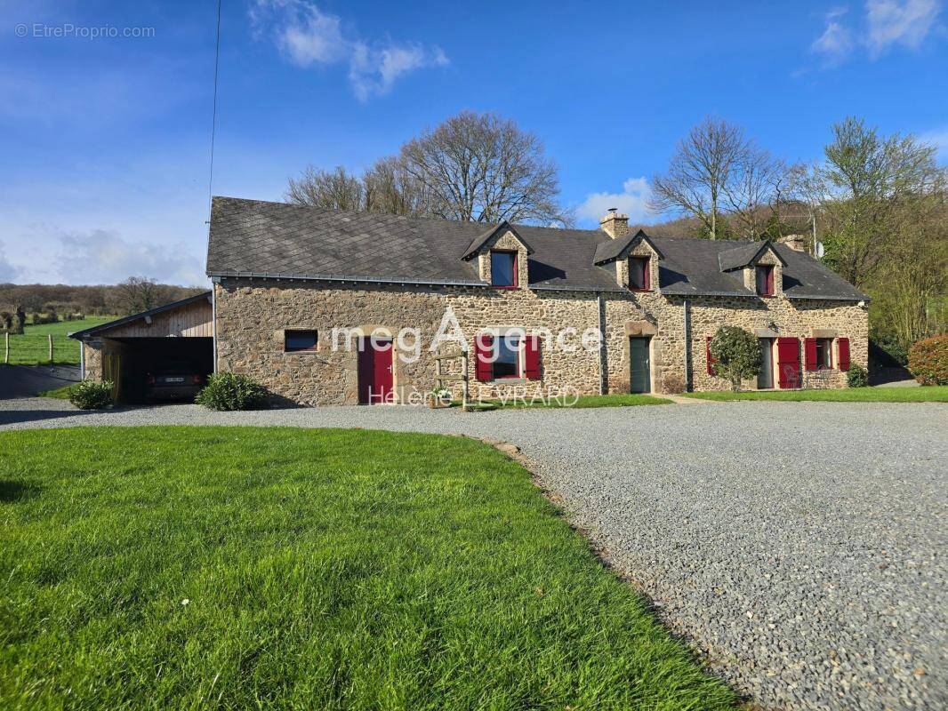 Maison à SAINT-PIERRE-SUR-ORTHE