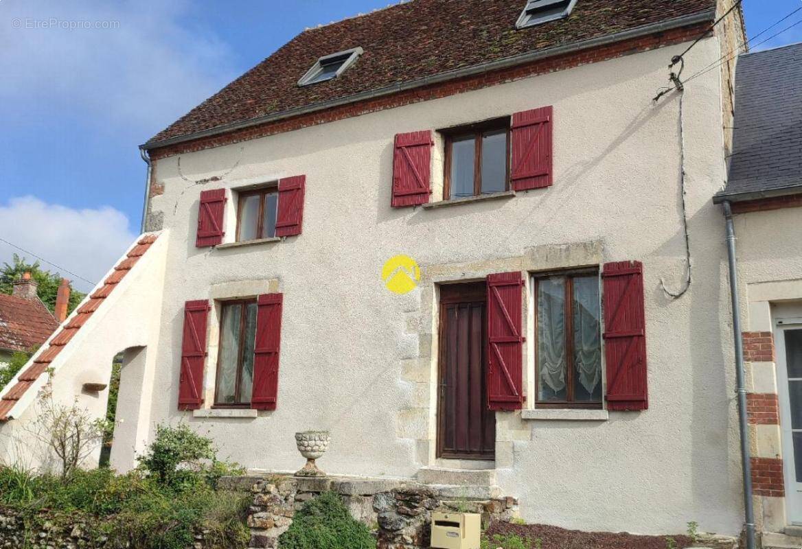 Maison à SAINT-MARTIN-D'AUXIGNY
