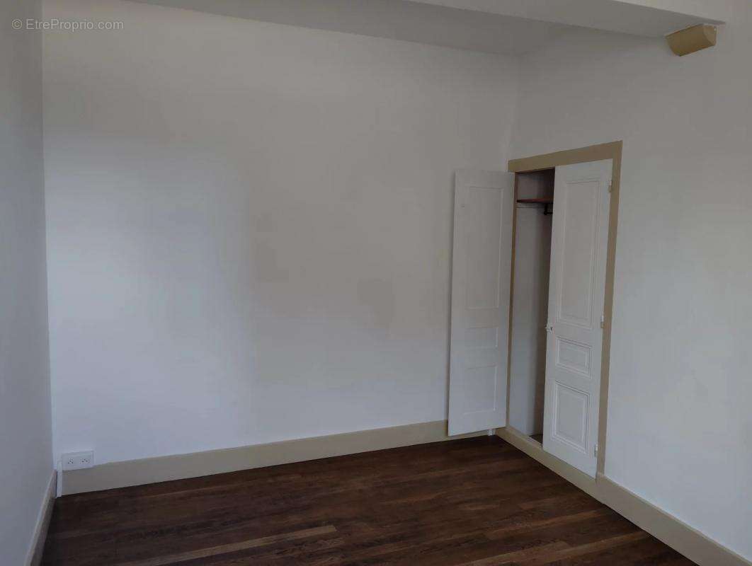 Maison à CHISSEY-LES-MACON