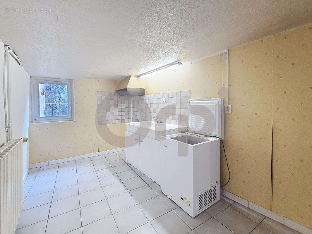 Maison à TERRASSON-LAVILLEDIEU