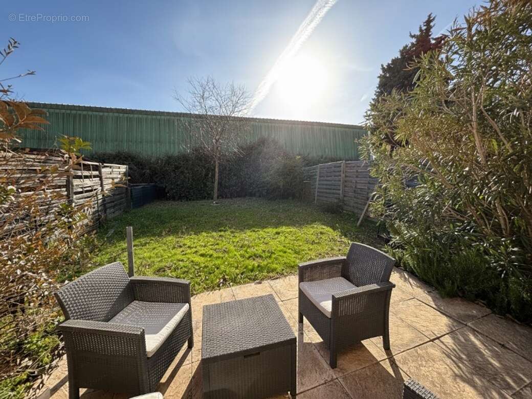 Maison à MONTELIMAR