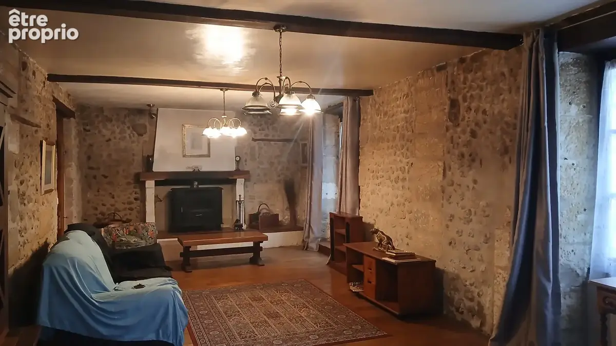 Maison 6 pièces 217 m² à vendre à Saint-Severin (16390) - photo 52