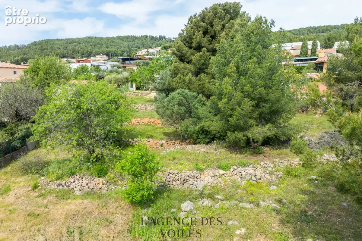 Terrain 1344 m2 sur la commune de Bandol - photo 2