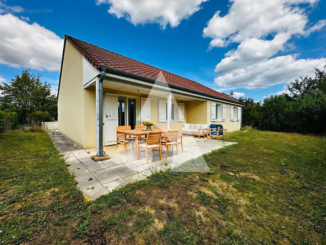 Maison à GONDREVILLE