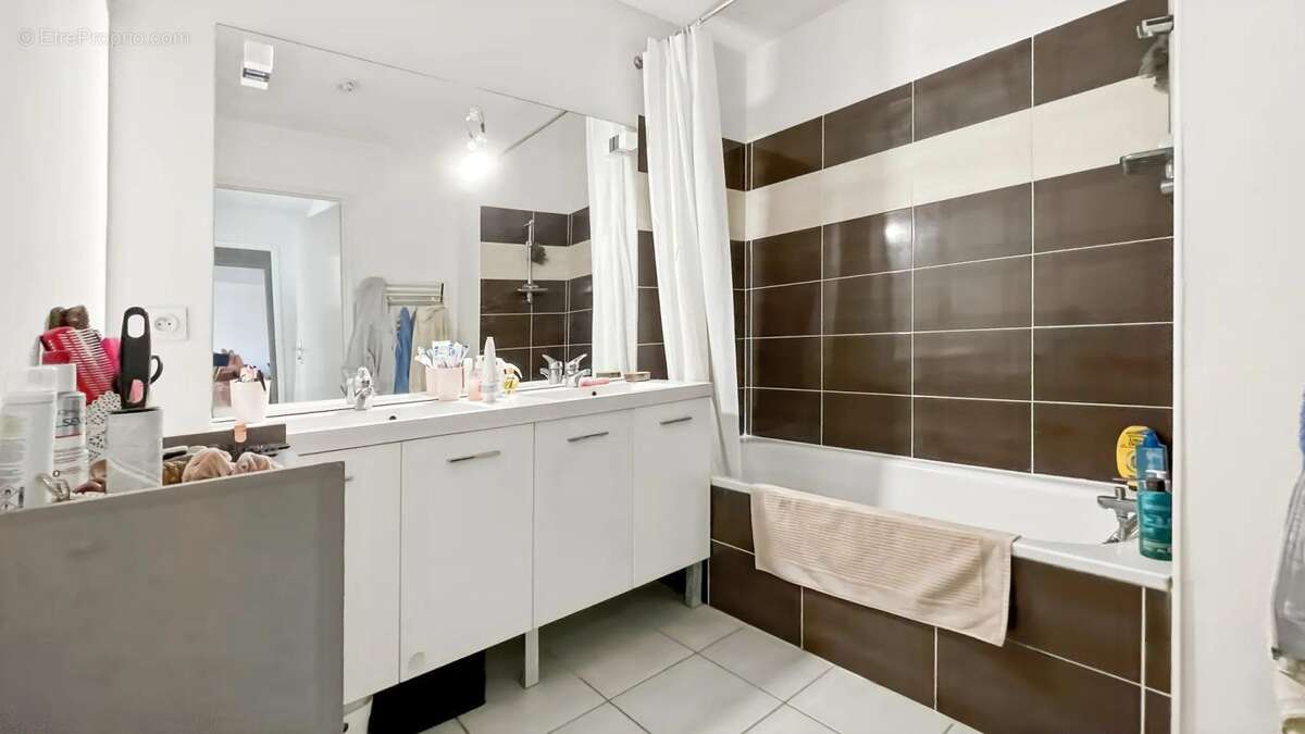 Appartement à ARTIGUES-PRES-BORDEAUX