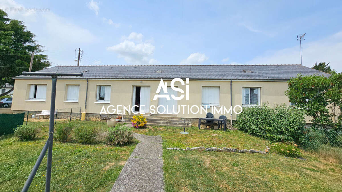 Maison à FRESNAY-SUR-SARTHE