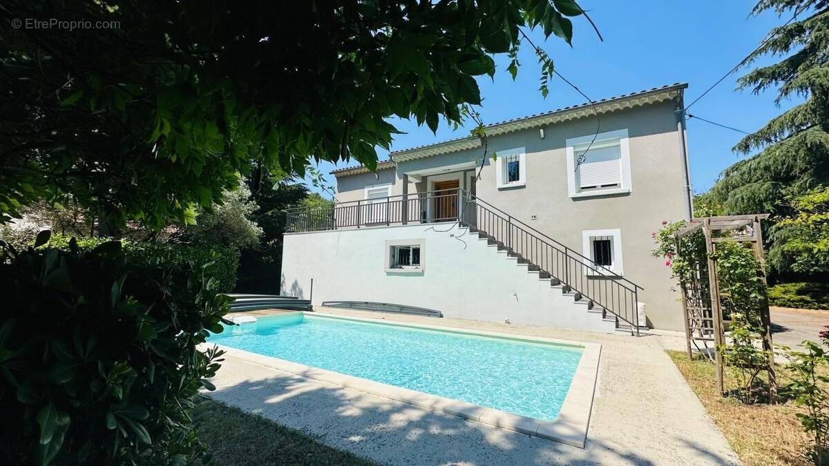 Maison à VAISON-LA-ROMAINE