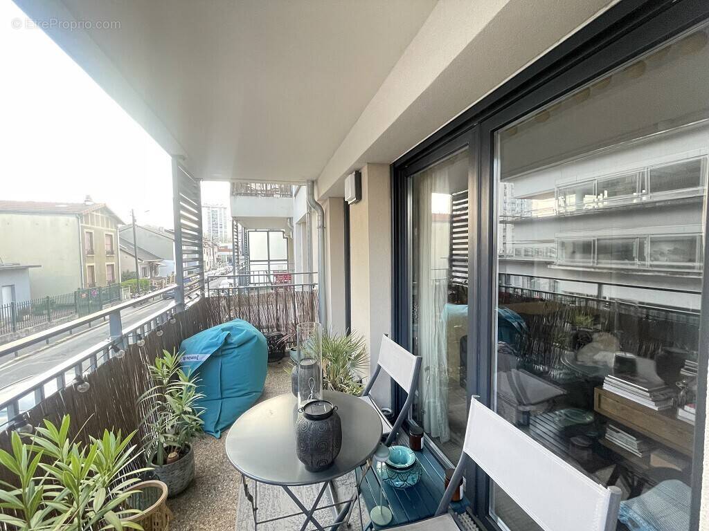 Appartement à MAISONS-ALFORT