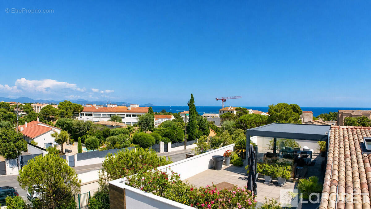 Appartement à FREJUS