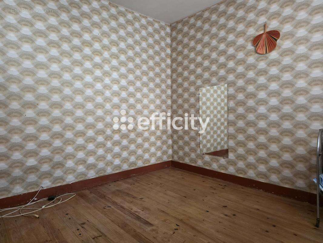 Maison 87 m² à La Rochelle  - photo 4