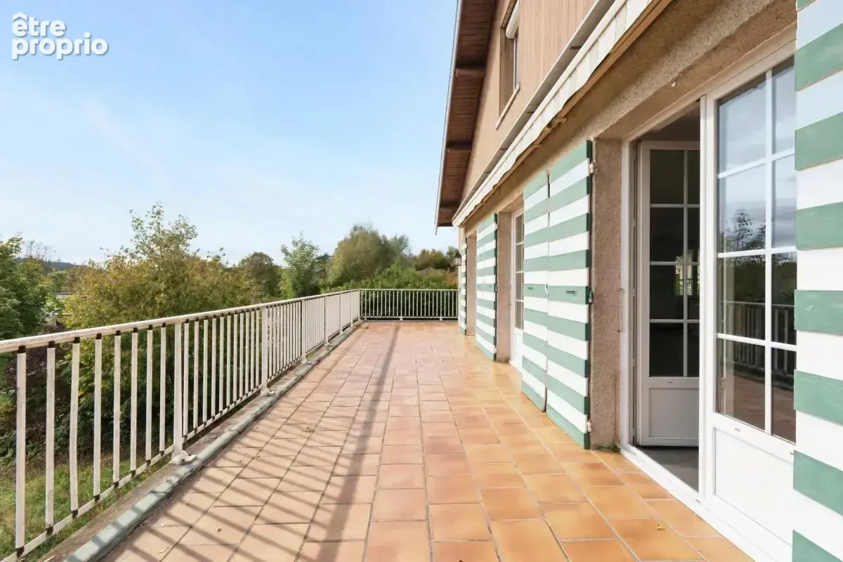 Vesoul – une maison familiale aux volumes exceptionnels - photo 22