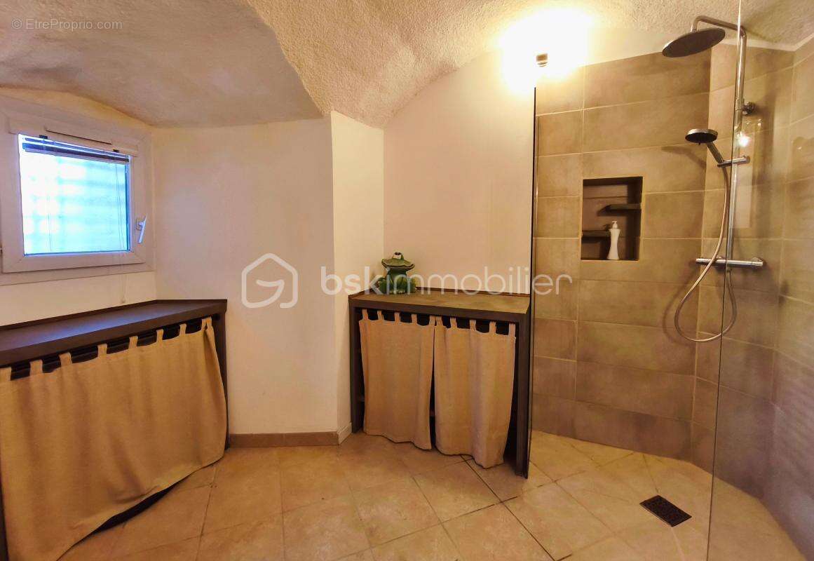 Appartement à VARCES-ALLIERES-ET-RISSET
