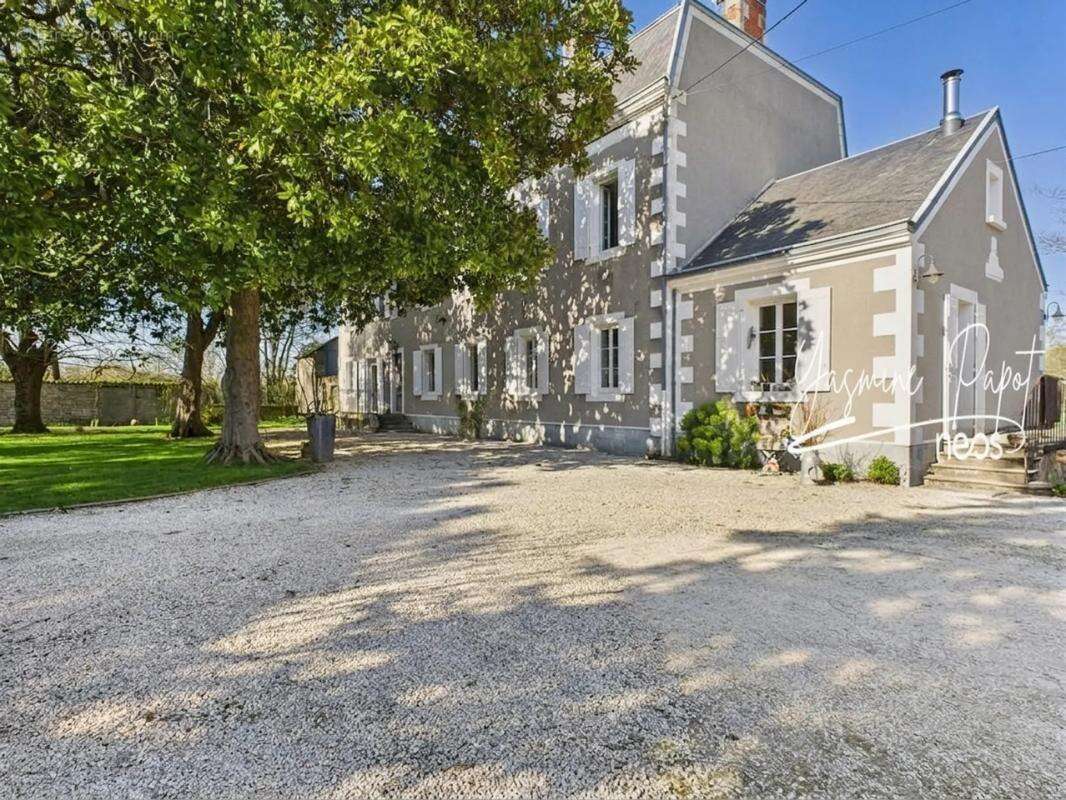 Maison à SAINT-MARTIN-DE-SAINT-MAIXENT