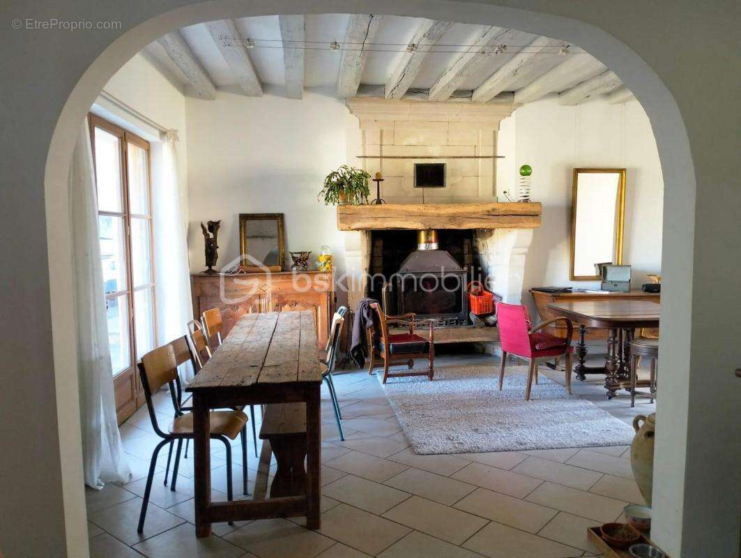 Maison à RIGNY-USSE