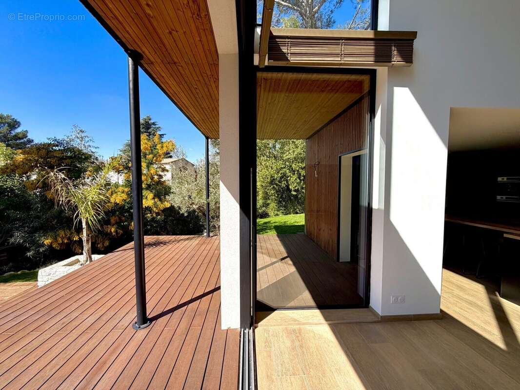 Maison 220 m² à Montpellier  - photo 2