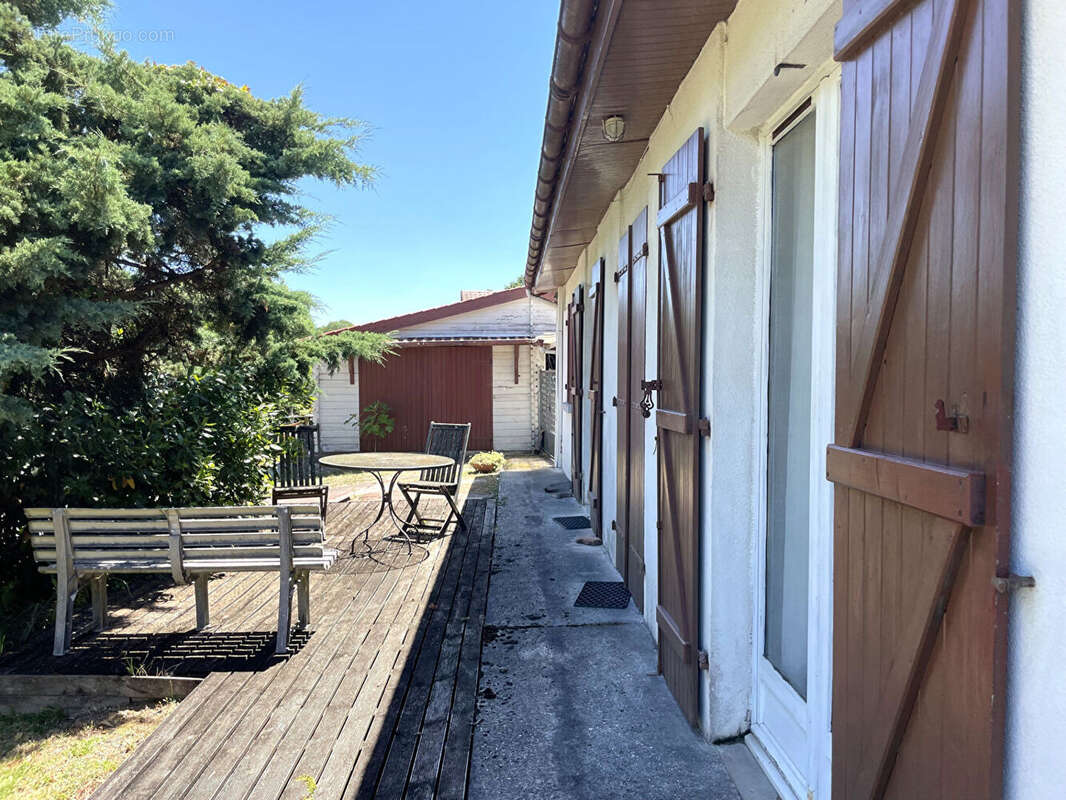 Anglet - Brindos - Maison de plain-pied sur un beau terrain - photo 3