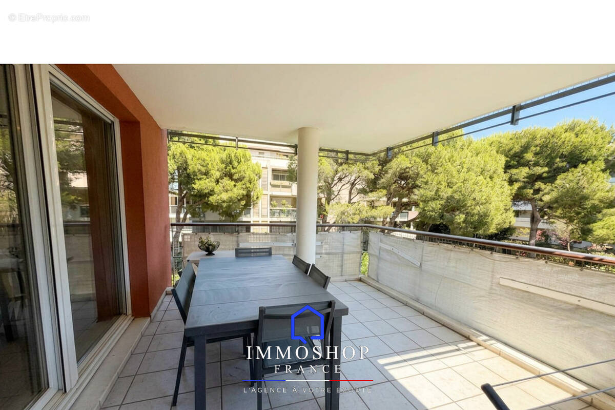 Appartement à MARSEILLE-9E