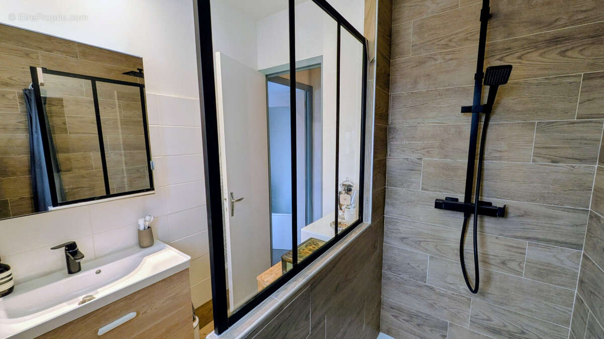 Bel appartement T4 de 86 m2 proche du centre ville en exclusivité - photo 3