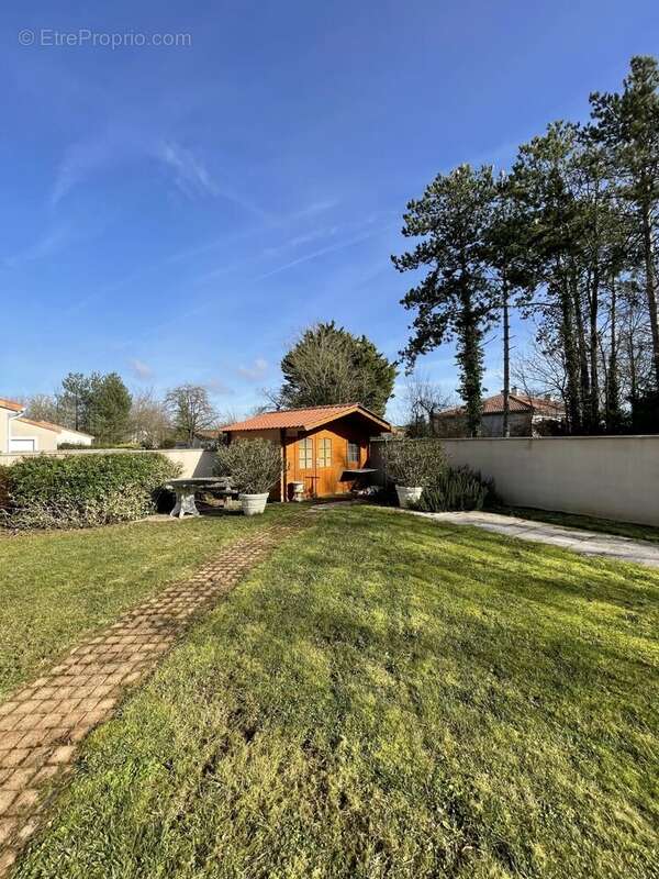 Maison à NEUVILLE-DE-POITOU