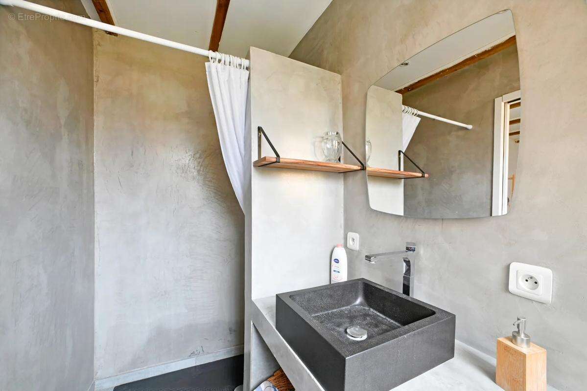 Maison à REDESSAN