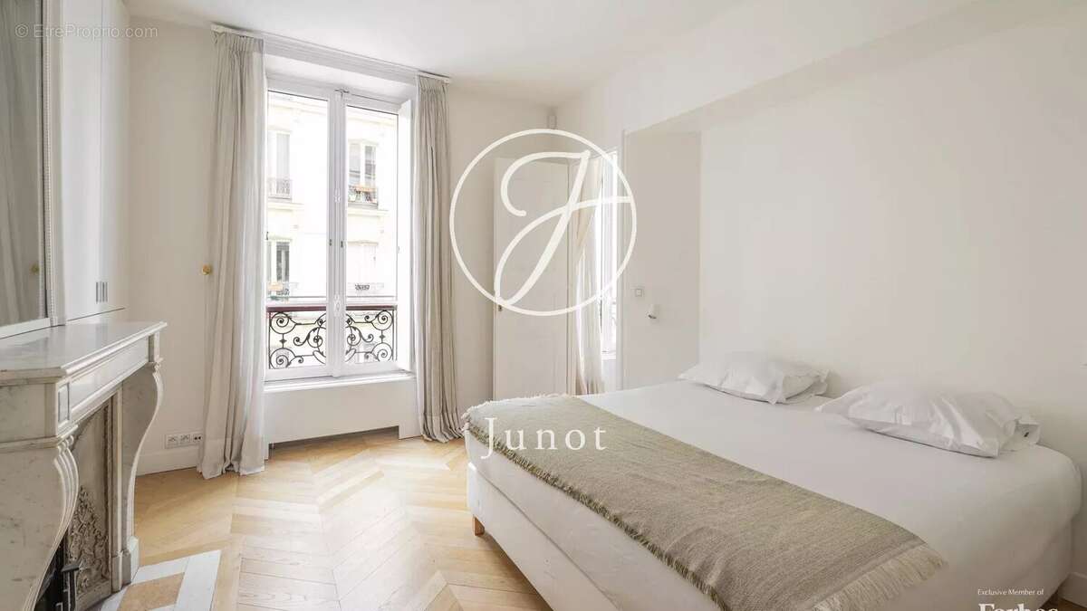 Appartement à PARIS-6E