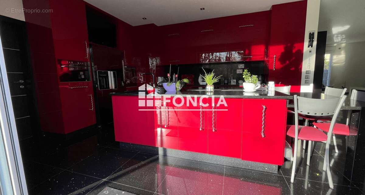 Maison à ORMESSON-SUR-MARNE