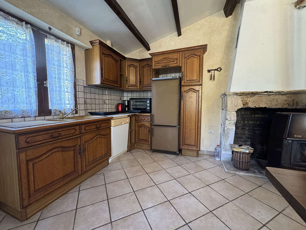 Exclusivité - 2 maisons en pierre à 15min de Rochefort - photo 4