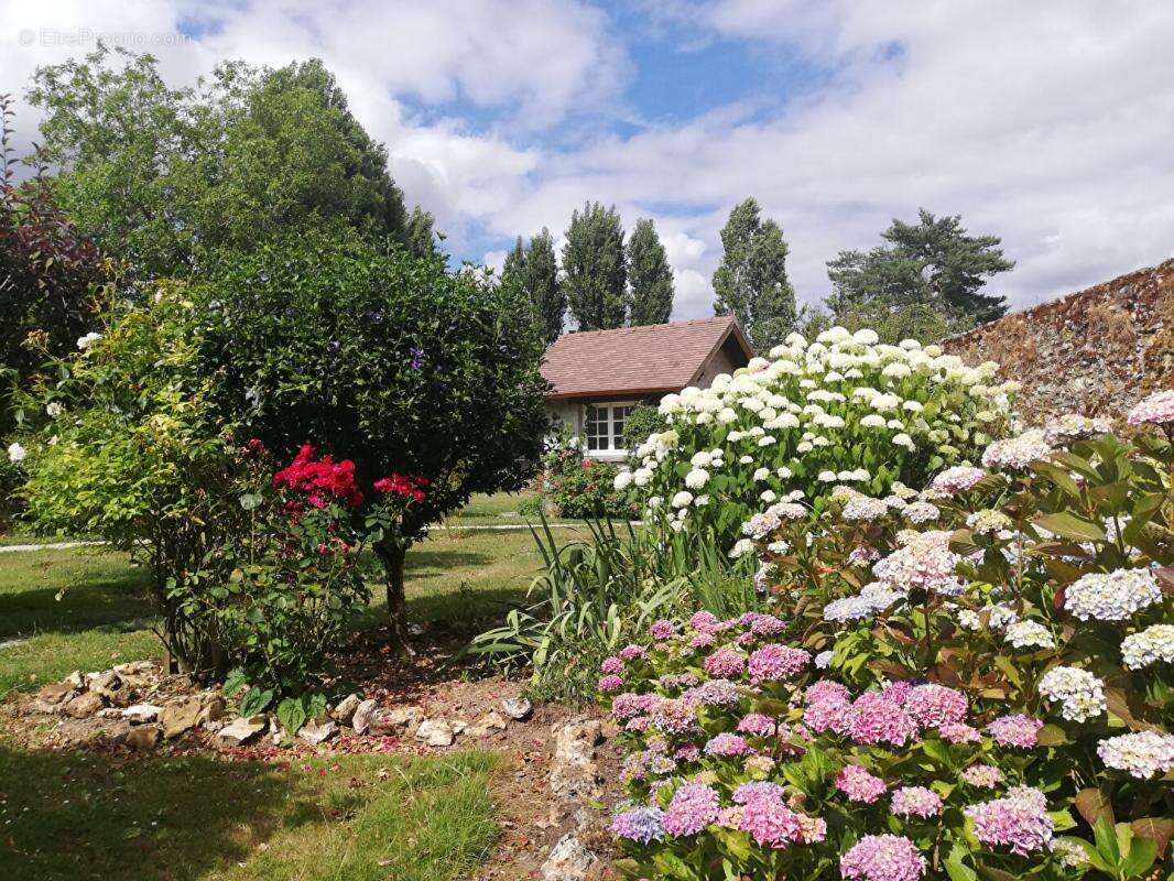 Maison à SAINT-REMY-LES-CHEVREUSE
