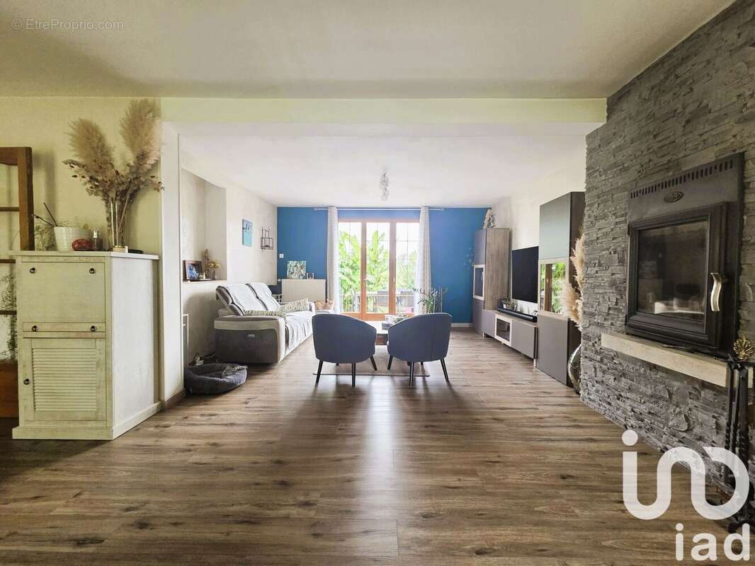 Photo 2 - Maison à SAINT-PHAL