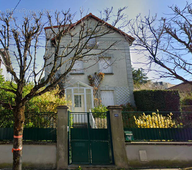 Maison à LIVRY-GARGAN