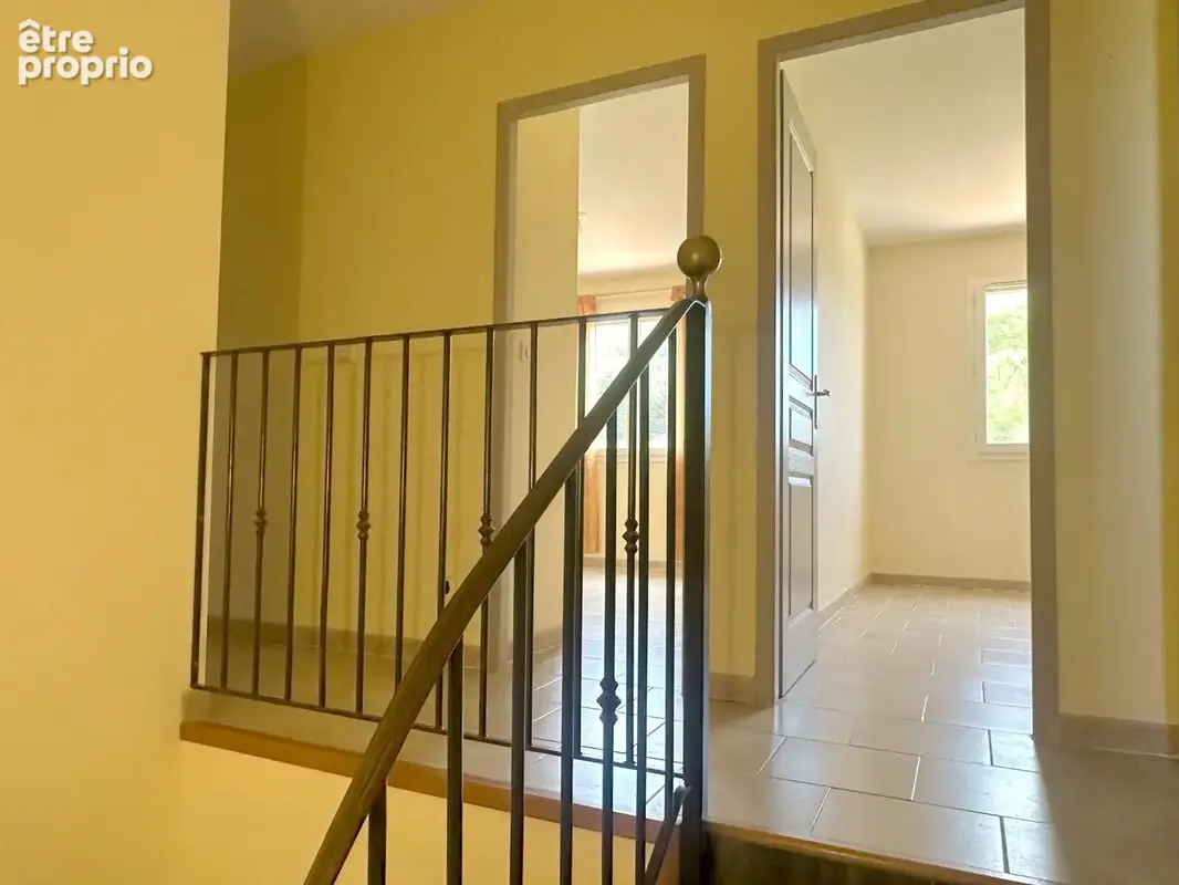 Maison 4 pièces 120 m² à vendre à Nans-Les-Pins (83860) - photo 8