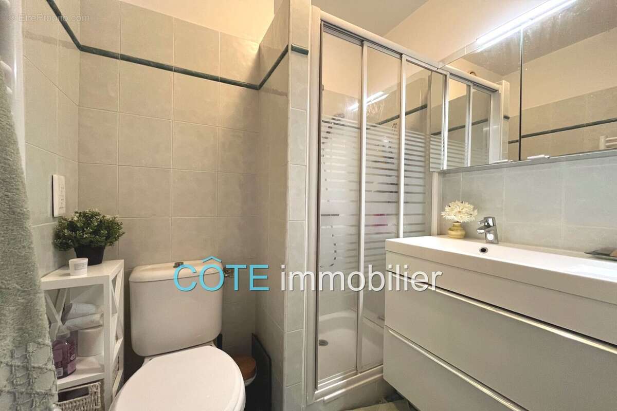 Appartement 76 m² à Antibes  - photo 9