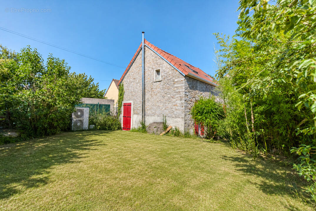 Maison à FOUJU