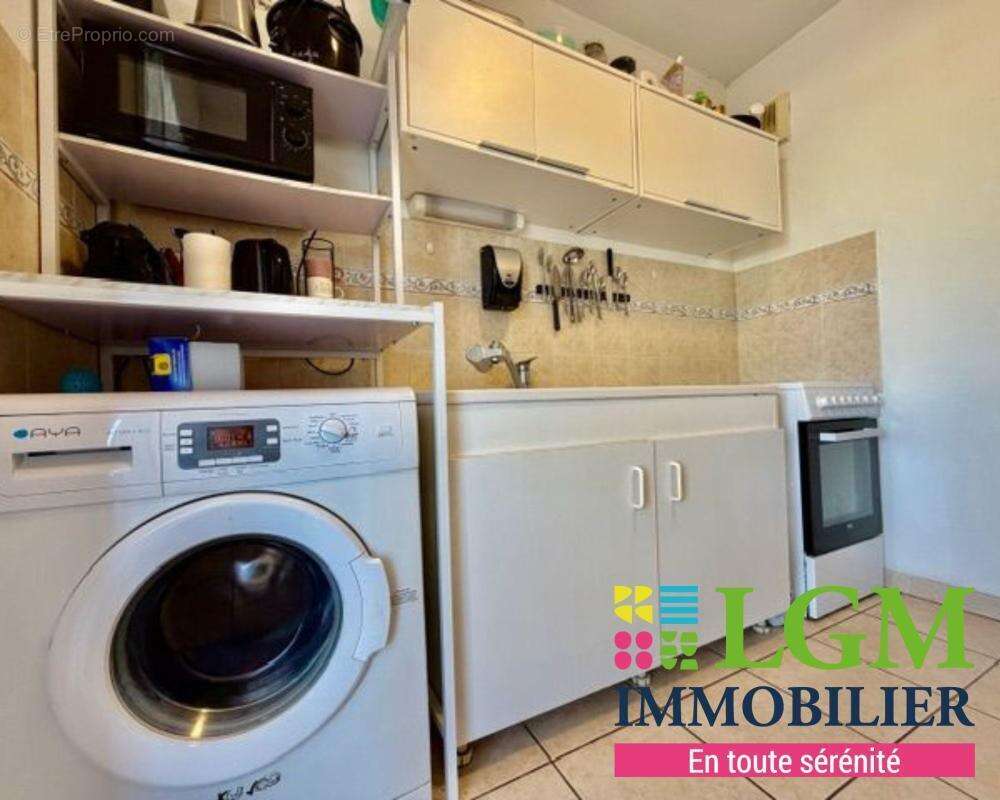 Appartement à LATTES