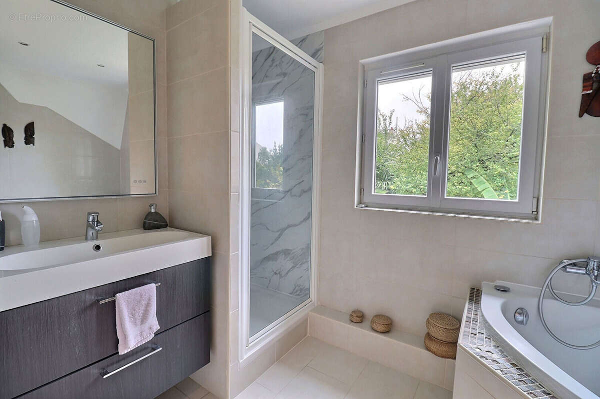 Maison à VITRY-SUR-SEINE