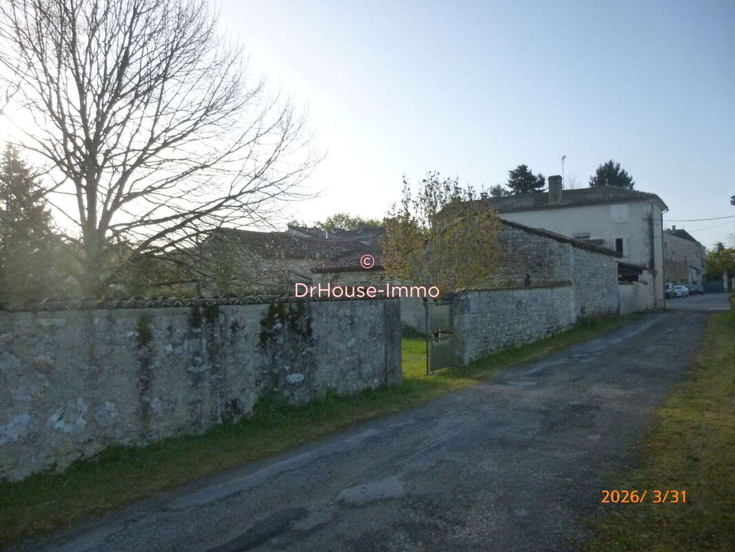 Maison à PRANZAC