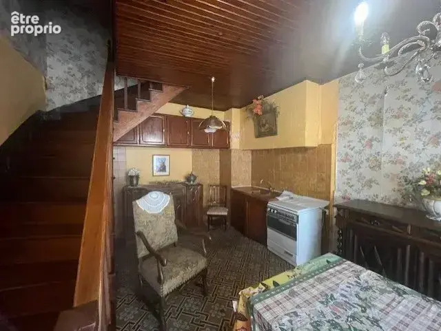 Maison dans le centre de CINTEGABELLE - photo 4