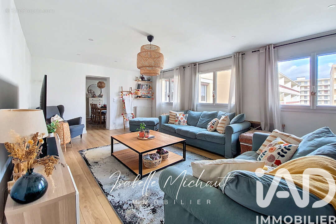 Photo 9 - Appartement à POISSY