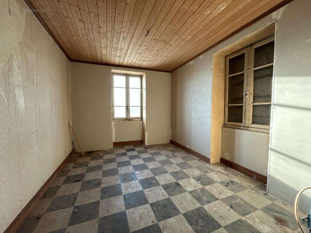 Appartement à MARGES