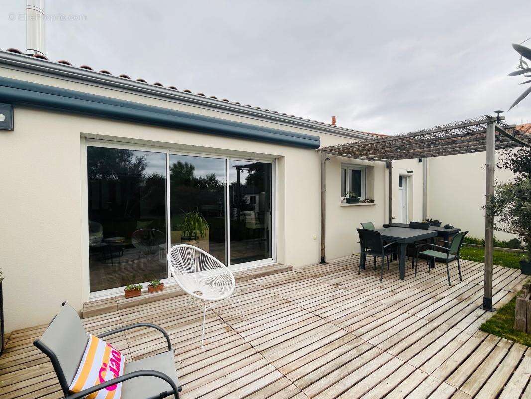 Maison à LA JARNE