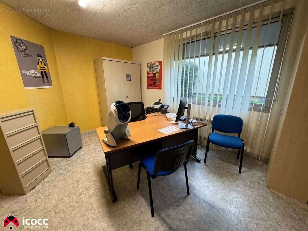 Commerce 320 m² à Fontenay-Le-Comte  - photo 9