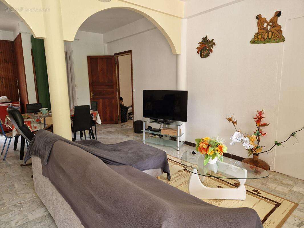 Appartement  4 pièce(s) 117 m2 , 3  chambres, rez-de-chaussée, grande terrasse, Gourbeyre - photo 12