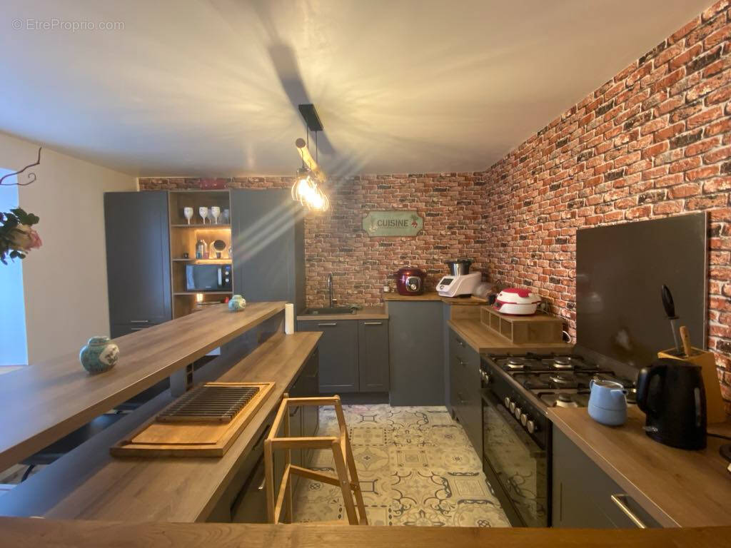 Maison à NEUILLY-SAINT-FRONT