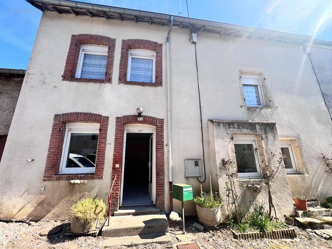 Maison à SEVEUX