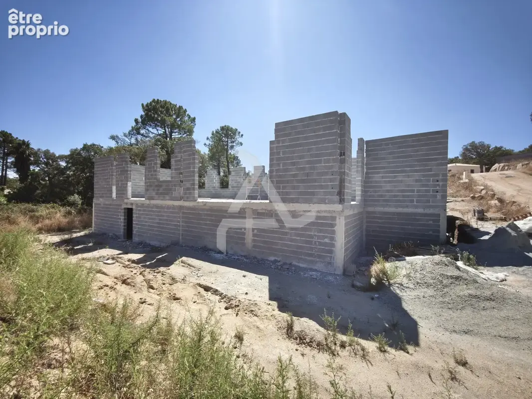 Terrain avec villa t6 en cours de construction à sotta - photo 8