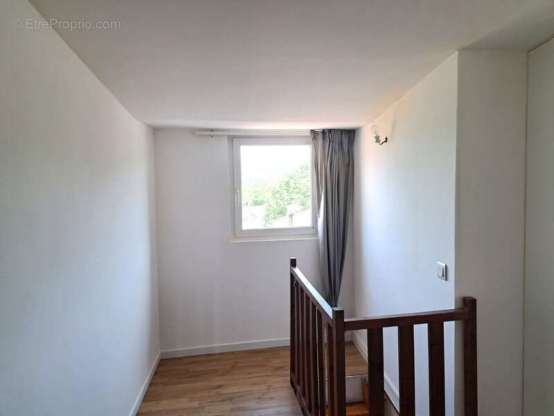 Appartement à TOURVES