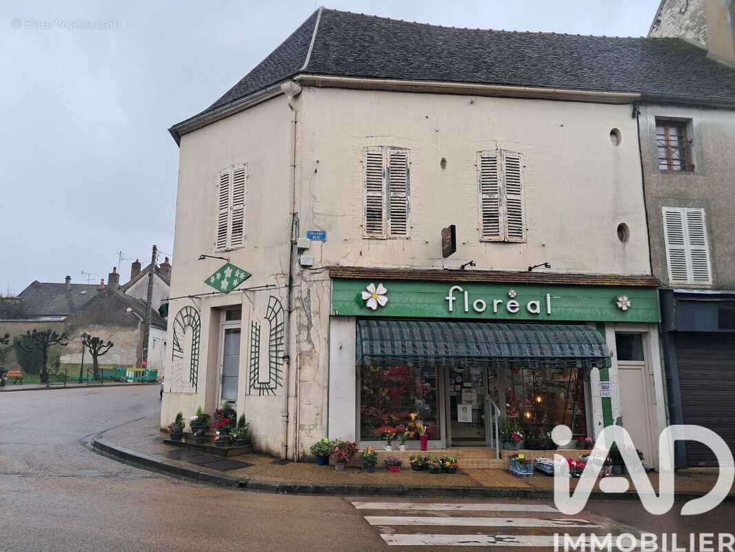 Photo 2 - Appartement à BRIENON-SUR-ARMANCON