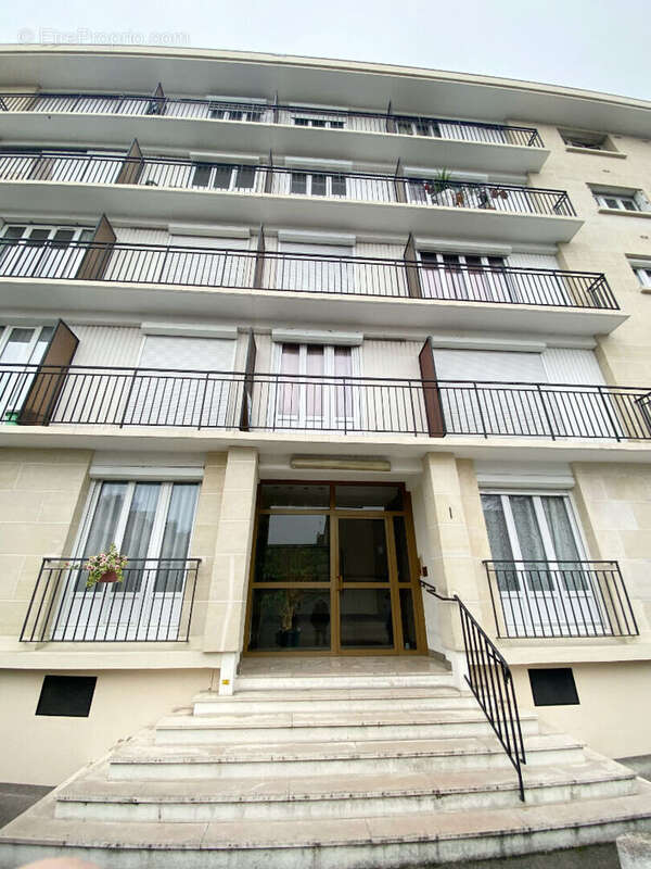 Appartement à ROSNY-SOUS-BOIS